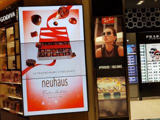 Màn hình quảng cáo treo tường JC Vision 49 inch (JCTT49)